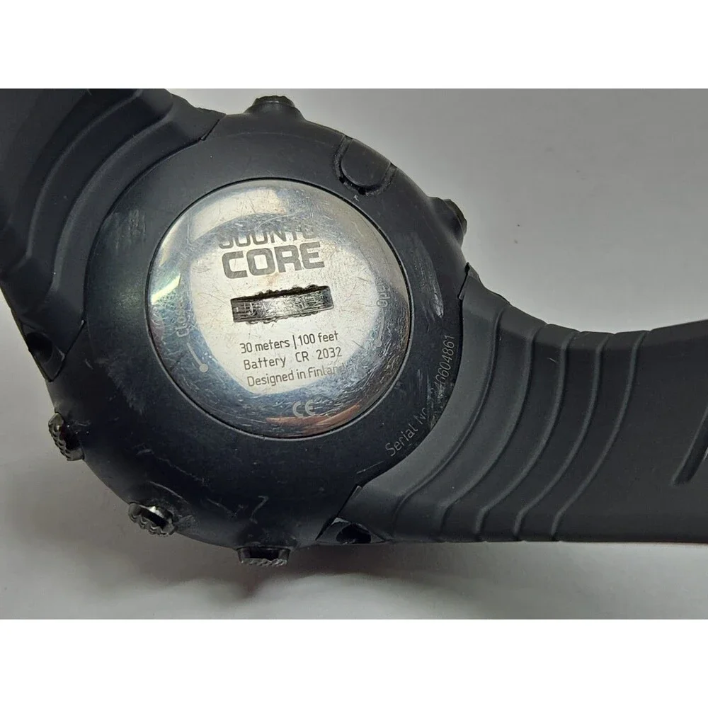 Suunto Core All Black Mens Digital Watch Altimeter Barometer Compass New Battery